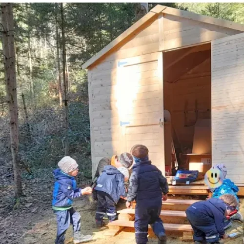 Ein neues Zuhause für die Waldflöh! 🌲🛖